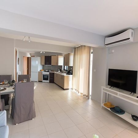Pearl Mansions Vila Nikiana Exterior foto