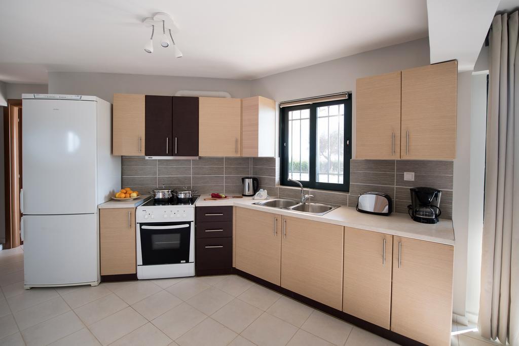 Pearl Mansions Vila Nikiana Exterior foto